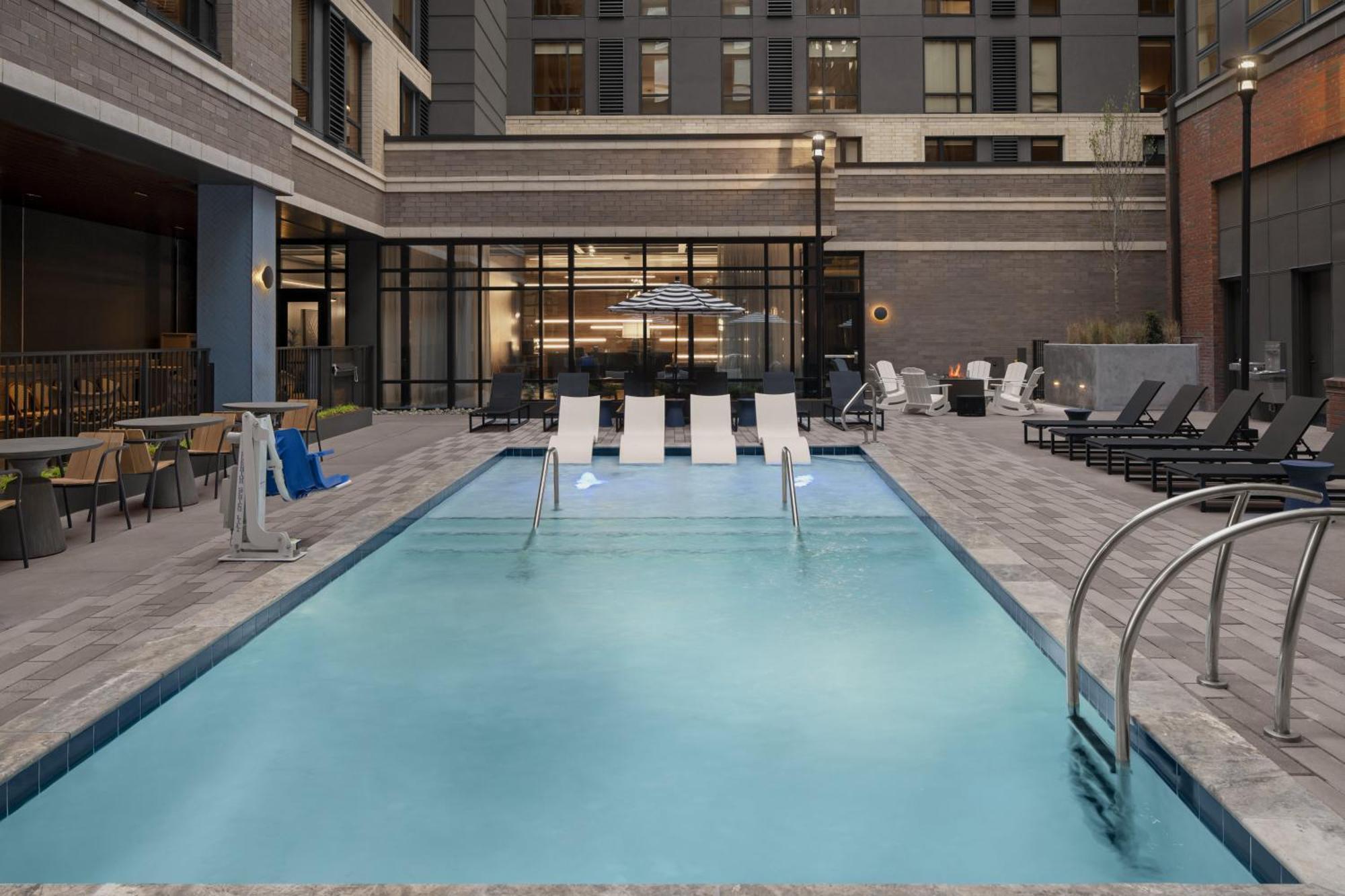 Hotel Hyatt House Raleigh Downtown/Seaboard Station Exterior foto
